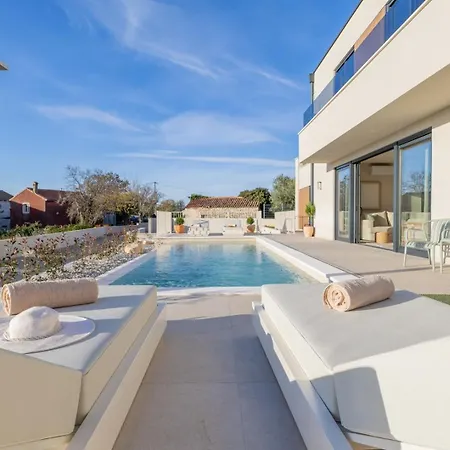 Sella Villa Selina